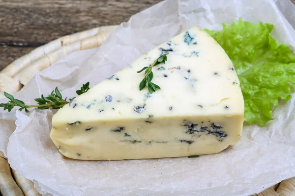 Piece of Blue cheese — Stock Photo, Image