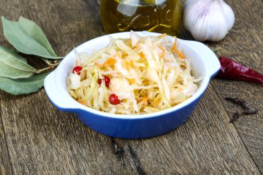 Mayalanmış lahana lahana turşusu