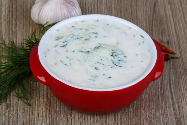 Cocina tradicional griega Tzatziki — Foto de Stock