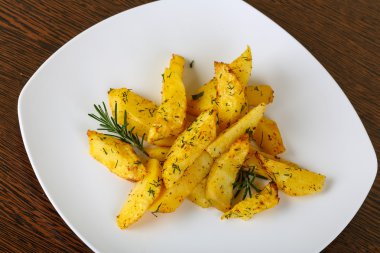 Baharatlı kızarmış patates