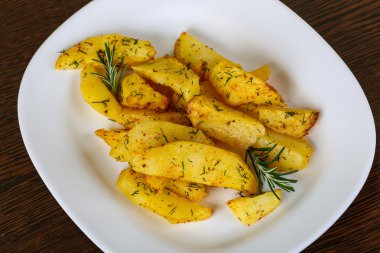 Dereotu ile kavrulmuş patates