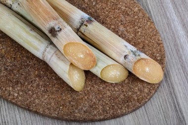 Olgun şeker çubukları