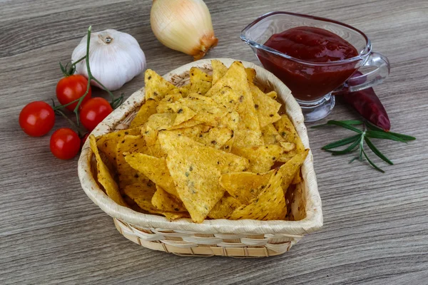 Nachos chips with tomato — Stock Photo, Image