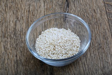 Susam kabın içinde