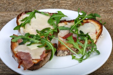 Prosciutto ile lezzetli Bruchetta