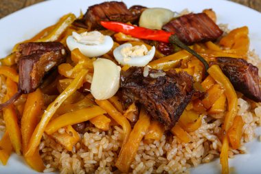 sığır eti ile pirinç