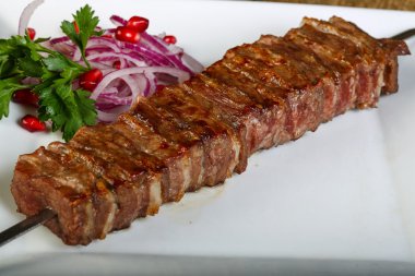 Barbekü ızgara kaburga