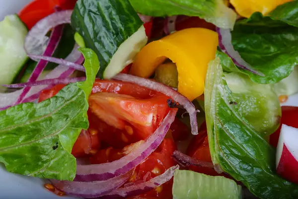 Salada de legumes saudável — Fotografia de Stock