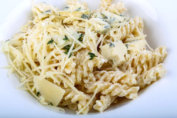 Smakelijke pasta met kaas — Stockfoto