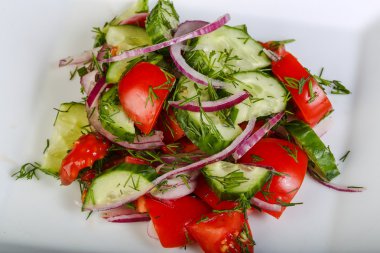 Salata - domates, soğan ve salatalık