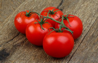 Olgun parlak domates