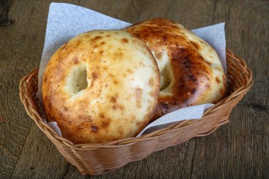 Geleneksel Özbek ekmek