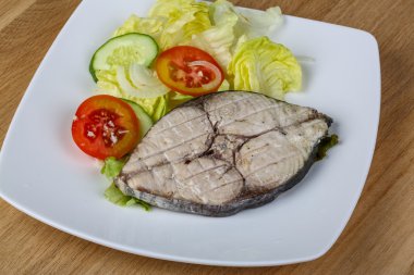 ızgara orkinos biftek