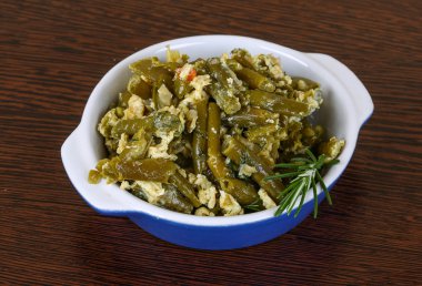 Yumurta ile kızartma yeşil fasulye