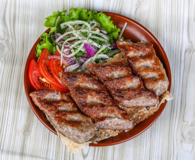 Lezzetli sığır eti kebabı