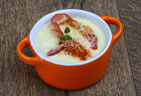 Cheese soup with bacon — Stock Photo, Image