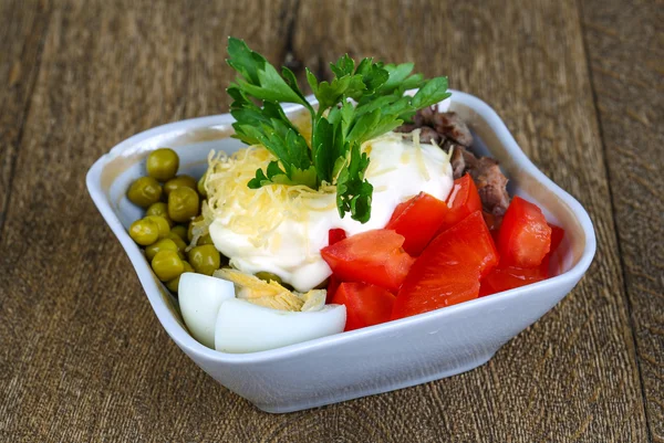 Ensalada de ternera con tomate — Foto de Stock