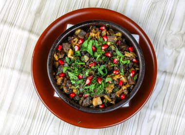 Tavuk eti ile fırında patates