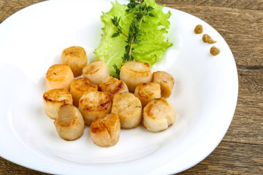 Soslu fırında tarak