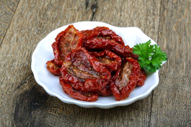 İtalyan kurutulmuş domates