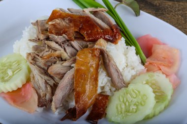 pirinç kızarmış ördek