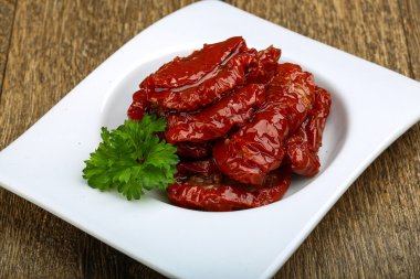 İtalyan kurutulmuş domates