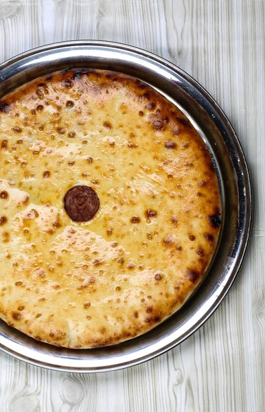 Свіжі гарячі Осетії пиріг — стокове фото