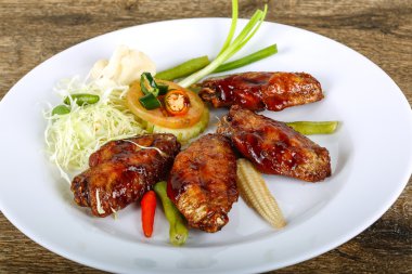 Teriyaki tavuk kanadı