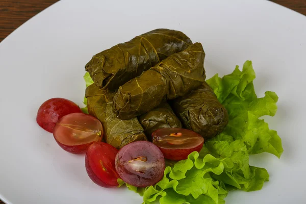 Minced meat in grape leaves — Stock Photo, Image