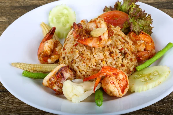 Fried rice with seafood — Stock Photo, Image