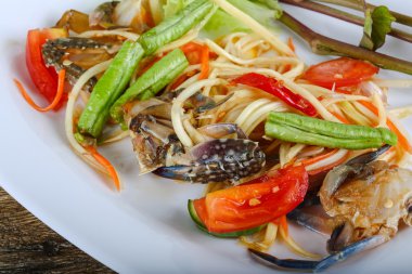 Tay baharat Yengeç Salatası