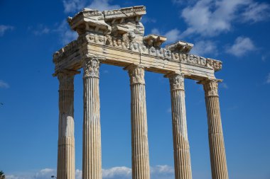 Antik kalıntılar Apollo Tapınağı