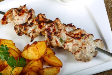 Lezzetli tavuk şiş