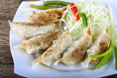 Otlar ile Japon köfte