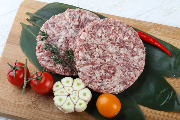 RAW burger kotlett — Stockfoto