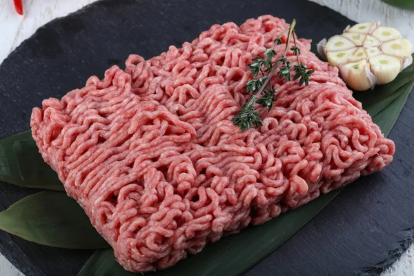 Rohes Rinderhackfleisch — Stockfoto