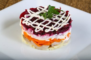 Rus ringa balığı salatası