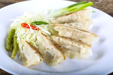 Otlar ile Japon köfte