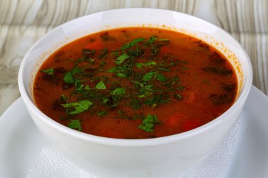 Rus geleneksel pancar çorbası