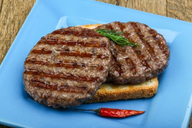 Izgara burger pirzola