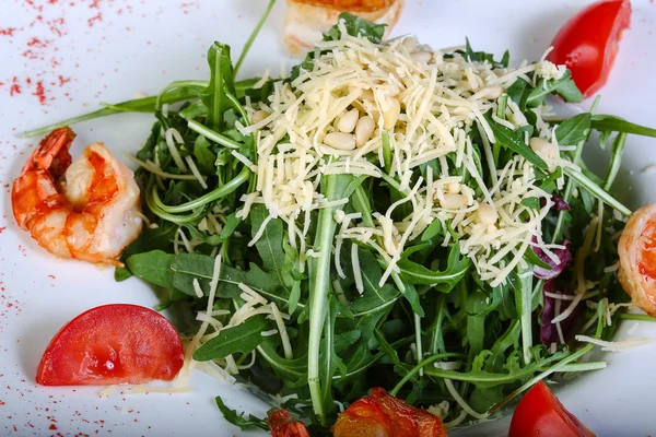 Salad with prawn and rucola — Stock Photo, Image