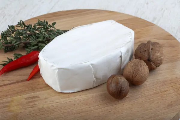 Delisious Brie cheese — Stock Photo, Image