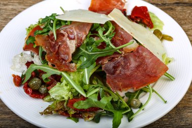 Prosciutto ile lezzetli salata