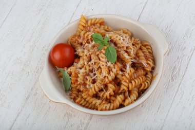 İtalyan makarnası bolonez