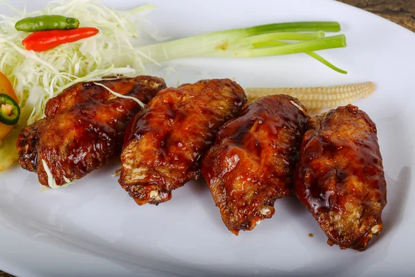 Skrzydełka kurczaka teriyaki — Zdjęcie stockowe