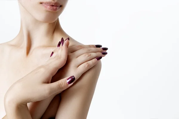 Mano femminile sulla spalla — Foto Stock