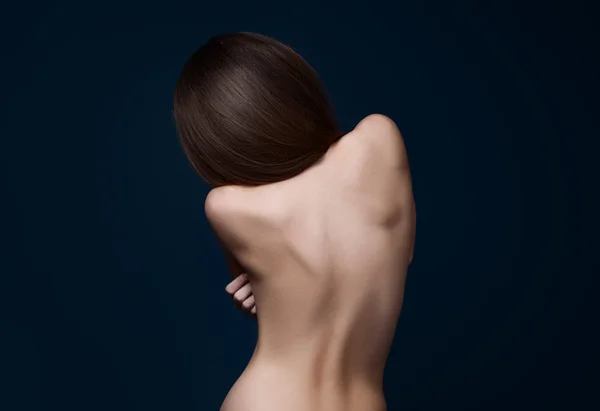 Schöne dünne nackte weibliche Körper perfekte Form. — Stockfoto