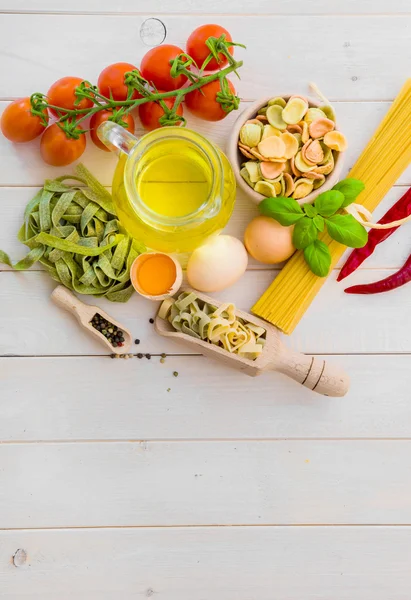 Pasta and spices — Stock Photo, Image