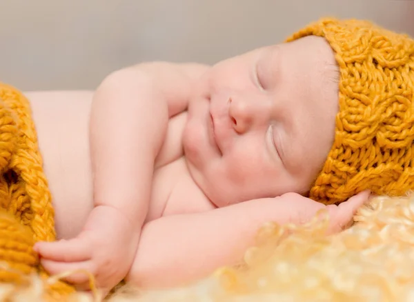 Mooie pasgeboren baby — Stockfoto