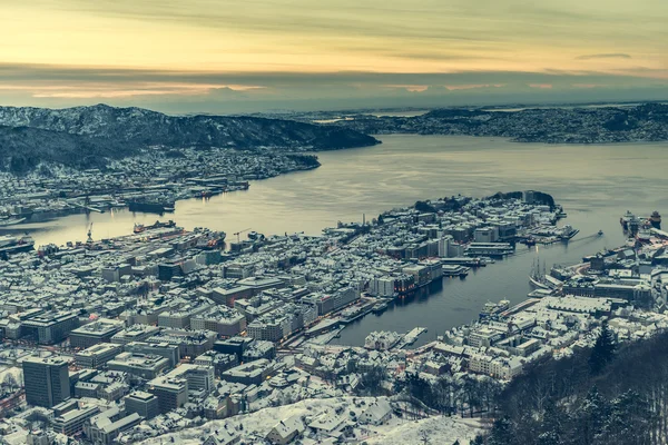 Vista panorâmica do convés de observação em Bergen — Fotografia de Stock